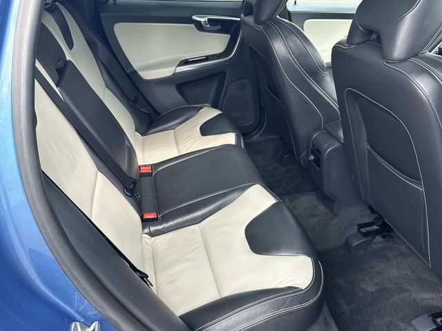 2015 Volvo XC60 T6 - Photo 15