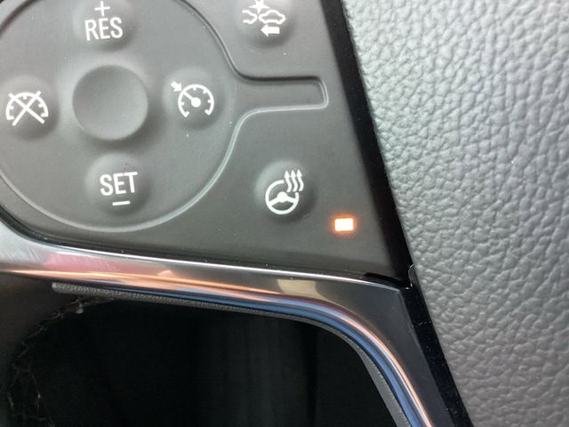 Used Car 2023 Chevrolet Traverse  Premier For Sale Under $35,000 In San Antonio, Texas