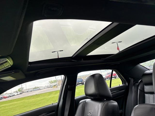 2023 Chrysler 300 S photo