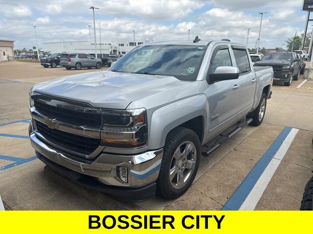 Silver Ice Metallic 2017 Chevrolet Silverado 1500 LT Crew Cab RWD Pickup Truck 4X2 6-Speed Automatic Overdrive