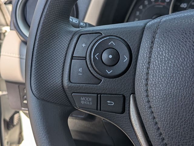 2014 Toyota RAV4 - Image 20