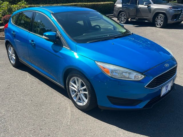 Blue Candy 2016 Ford Focus SE Hatchback Hatchback Front-Wheel Drive Automatic