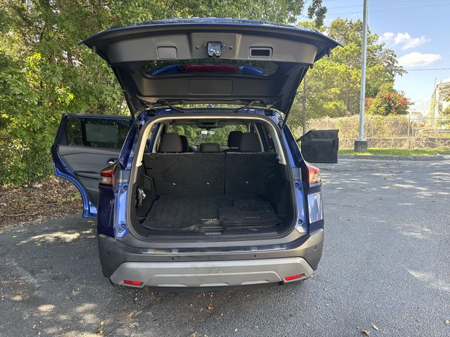 Used 2022 Blue Nissan SV image 12