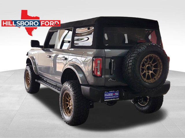 2024 Ford Bronco Outer Banks 3