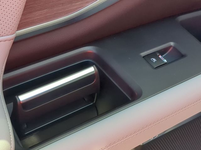 New 2026 Agate Black Metallic Ford Platinum® image 35