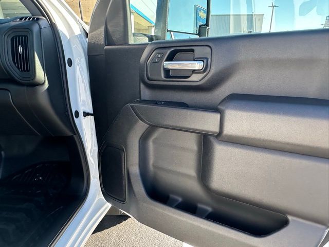 2025 Chevrolet Silverado 2500HD Work Truck photo