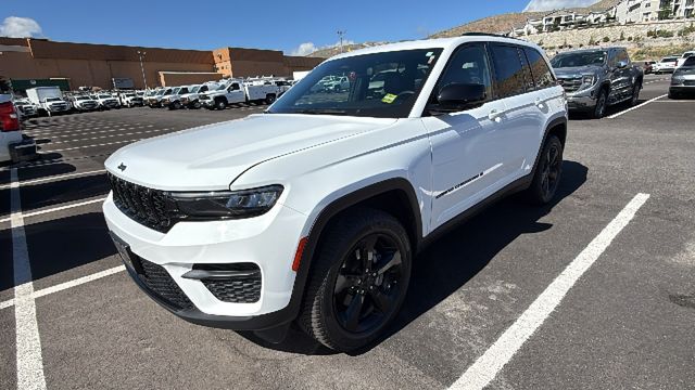 2023 Jeep Grand Cherokee Altitude X 4WD