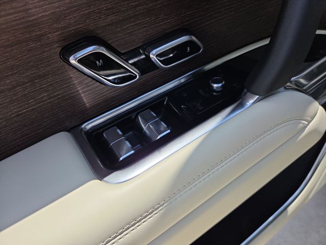 Used 2025 Land rover Range Rover SUV
