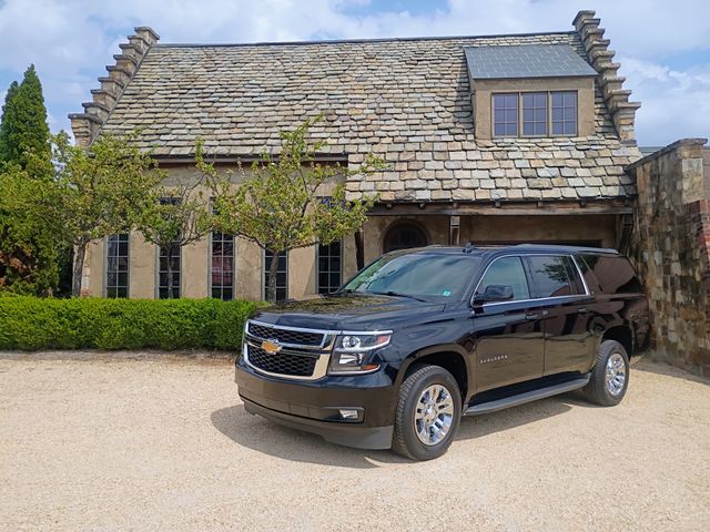 Black 2017 Chevrolet Suburban 1500 LT RWD SUV / Crossover 4X2 6-Speed Automatic Overdrive
