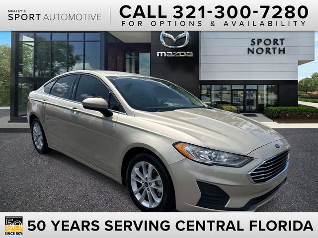 White Gold Metallic 2019 Ford Fusion Sedan Front-Wheel Drive 6-Speed Automatic