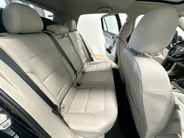 2019 Volkswagen Golf TSI SE 4-Door Black at Rafferty Subaru