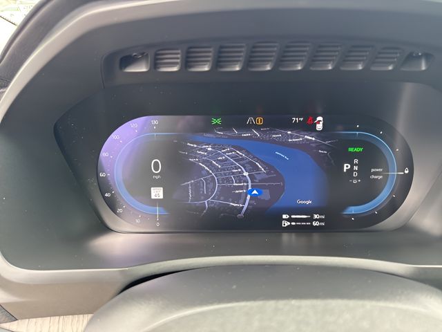 2025 Volvo XC90 T8 photo 17