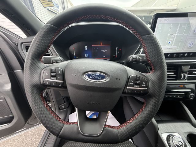 Used 2023 Gray Ford ST-Line image 11
