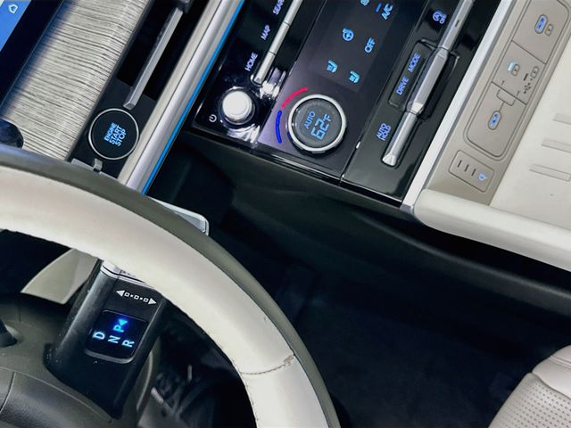 Thumbnail: 2025 Hyundai Santa Fe - 17