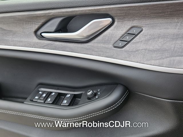 New 2025 Gray Jeep Limited image 30