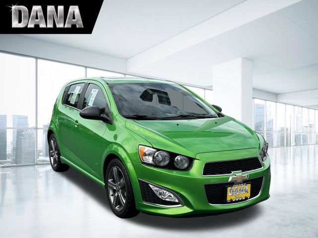 Dragon Green Metallic 2016 Chevrolet Sonic RS Hatchback FWD Hatchback Front-Wheel Drive 6-Speed Automatic