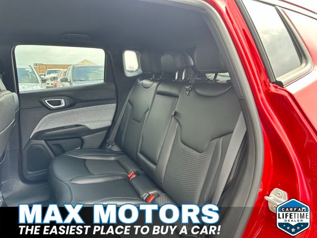 2024 Jeep Compass Latitude 22