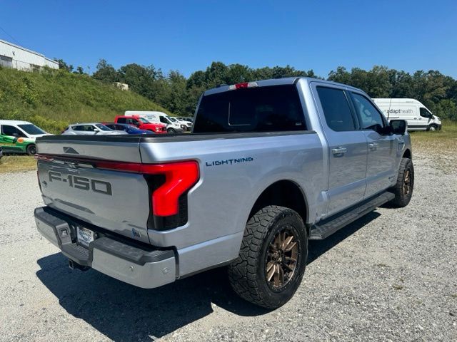 Used 2022 Blue Ford Lariat image 8
