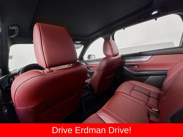 Used 2025 Mazda CX-70 PHEV SUV
