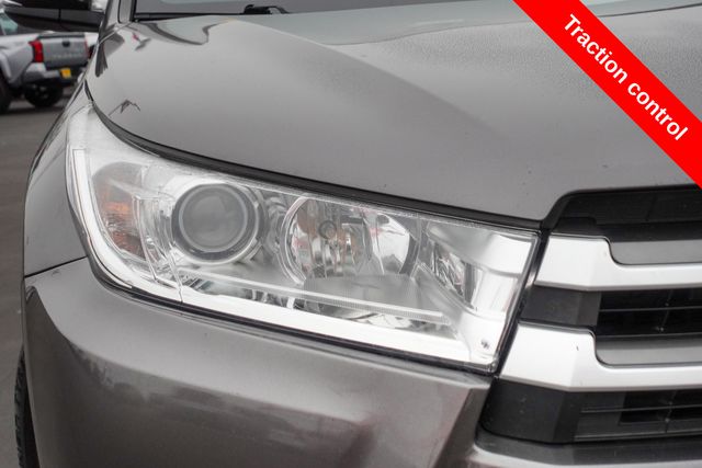 used 2019 Toyota Highlander Hybrid car, priced at $21,000