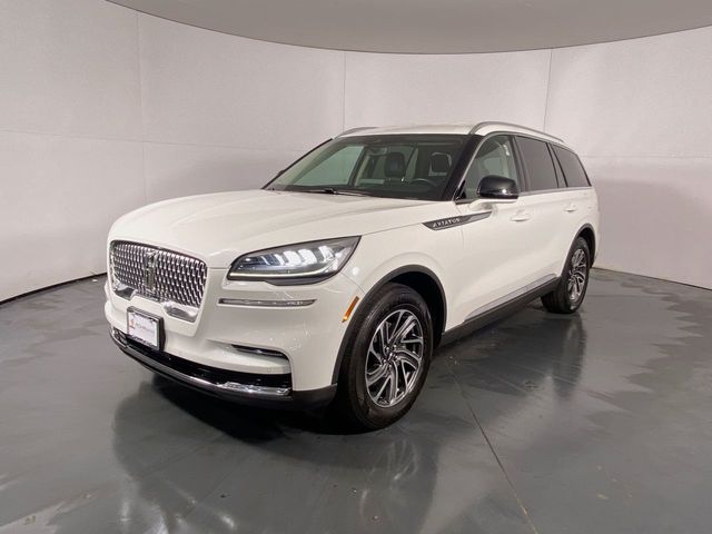 2022 Lincoln Aviator Standard 23