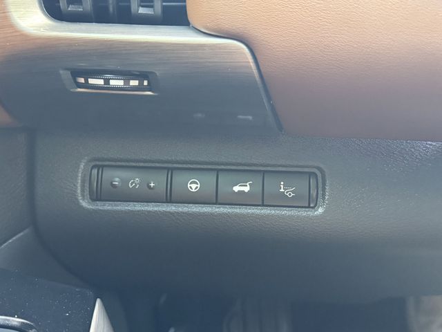 2024 Nissan Pathfinder Platinum White at Genesis of Spring