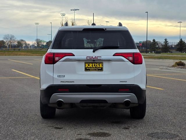 2017 GMC Acadia SLE-2