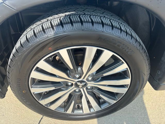 Used 2020 Mitsubishi Outlander SUV