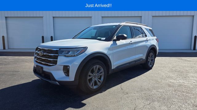 2026 Ford Explorer Active AWD