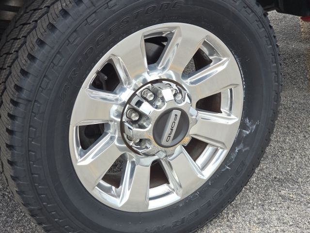 2022 Ford F-250SD Platinum:B01968