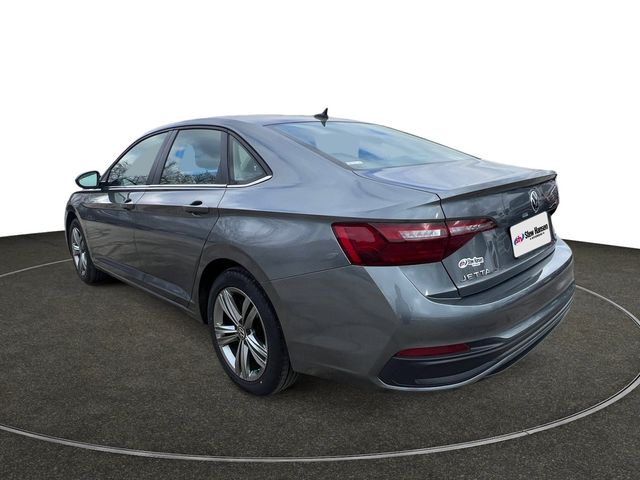 Used 2024  Volkswagen 1.5T SE image 3