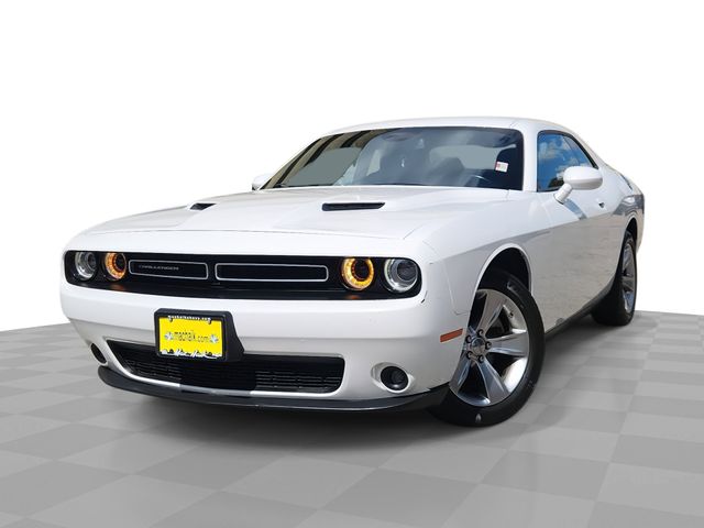 White Knuckle Clearcoat 2021 Dodge Challenger SXT RWD Coupe Rear-Wheel Drive 8-Speed Automatic