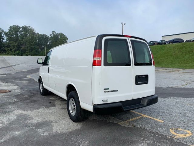 Used 2011 White Chevrolet Work Van image 6