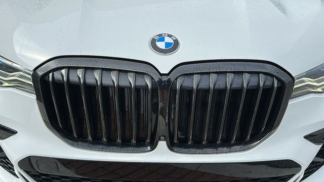 2022 BMW X7 M50i 10