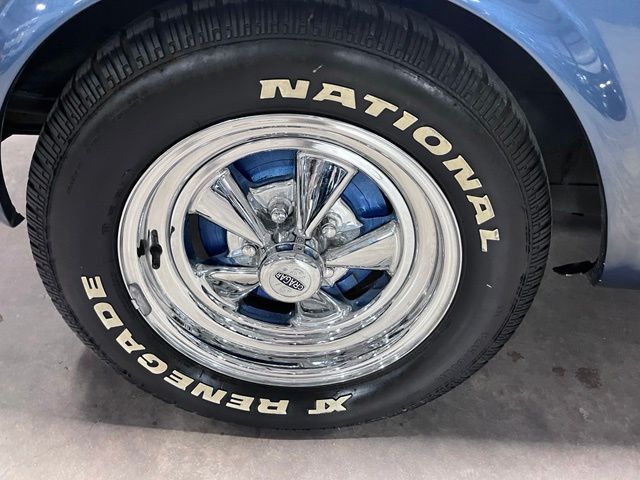 Used 1967 Blue Ford  image 12
