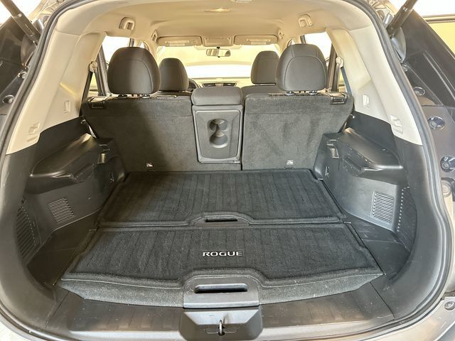 2018 Nissan Rogue SV Gray at South Hills Kia