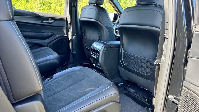 new 2025 Jeep Grand Cherokee L car, priced at $44,968