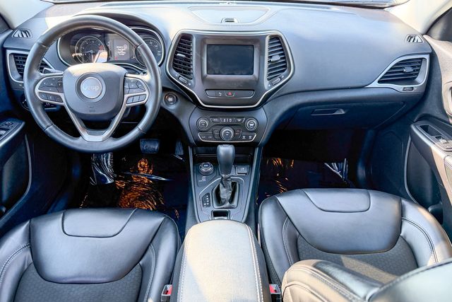 used 2020 Jeep Cherokee car, priced at $18,290