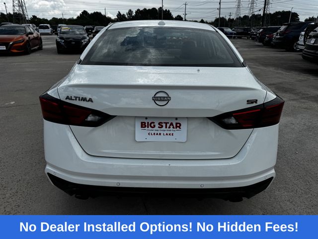 2023 Nissan Altima 2.5 SR White at Durrett Motor Company