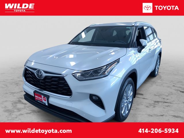 White 2026 Toyota Highlander SUV / Crossover All-Wheel Drive 8-Speed Automatic
