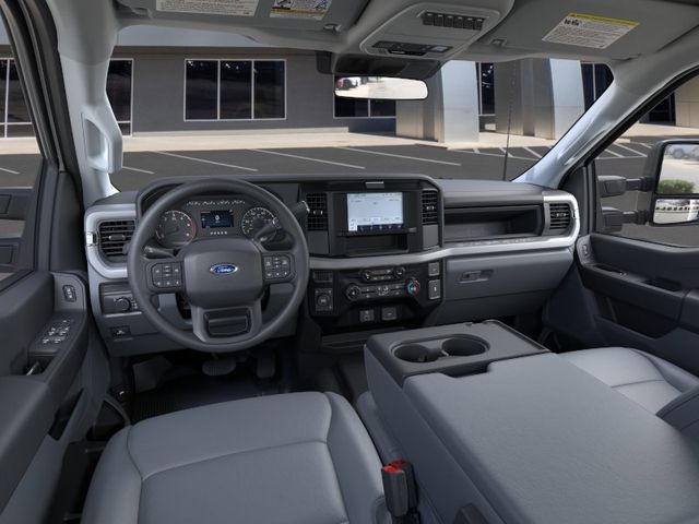 2025 Ford F-350SD XL:SEC41129