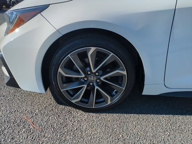 Used 2021 White Toyota SE image 10