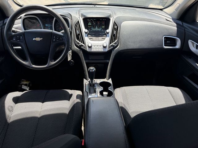 2016 Chevrolet Equinox LS - 11