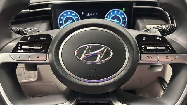 Used 2024 White Pearl Hyundai SEL Convenience image 16