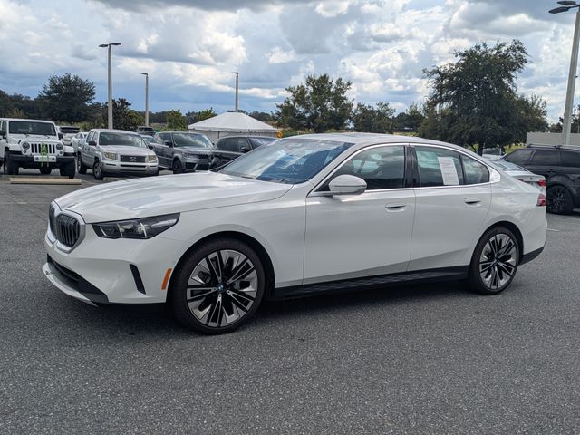 Alpine White 2026 BMW 5 Series Sedan Rear-Wheel Drive 8-Speed Automatic