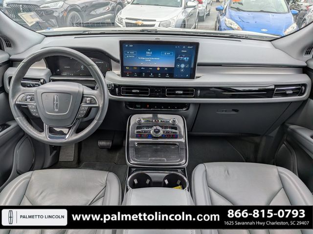used 2023 Lincoln Nautilus car