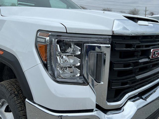 2023 GMC Sierra 3500HD Pro 2