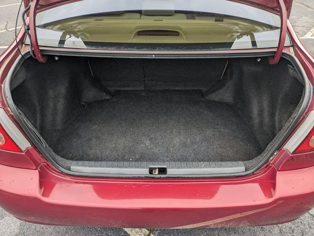 2005 Toyota Corolla CE photo