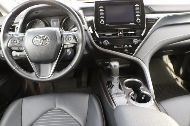 2023 Toyota Camry SE 4