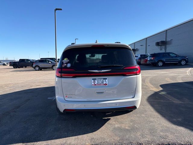 2021 Chrysler Pacifica Touring AWD